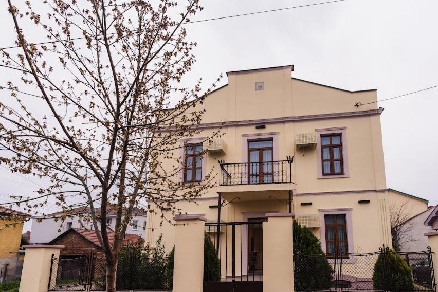 Fenix Gevgelija Bed & Breakfast Ngoại thất bức ảnh